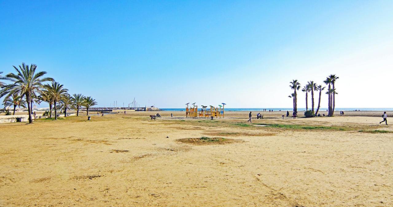 דירות קמארוגה Apartamento En La Playa Con Terraza מראה חיצוני תמונה
